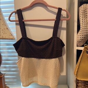 4SI3NNA Black and Cream Asymmetrical Cropped Tank Top